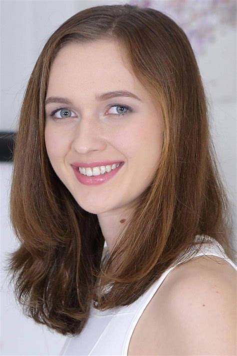 stacy cruz taille|Stacy Cruz Bio, Affair, Single, Net Worth, Ethnicity, Age, Height.